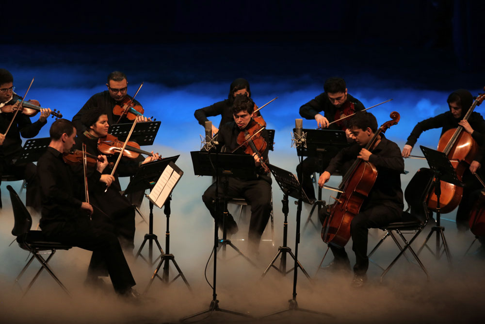 فرخزاد لایق