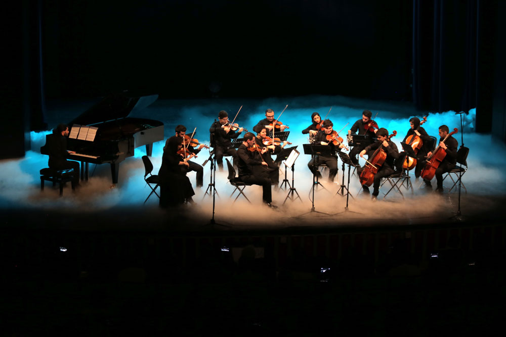 فرخزاد لایق